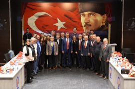 Muratpaşa’da dönemin son meclisi toplandı