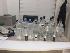 Antalya’da zirai ilaç bayine kaçak içki operasyonu